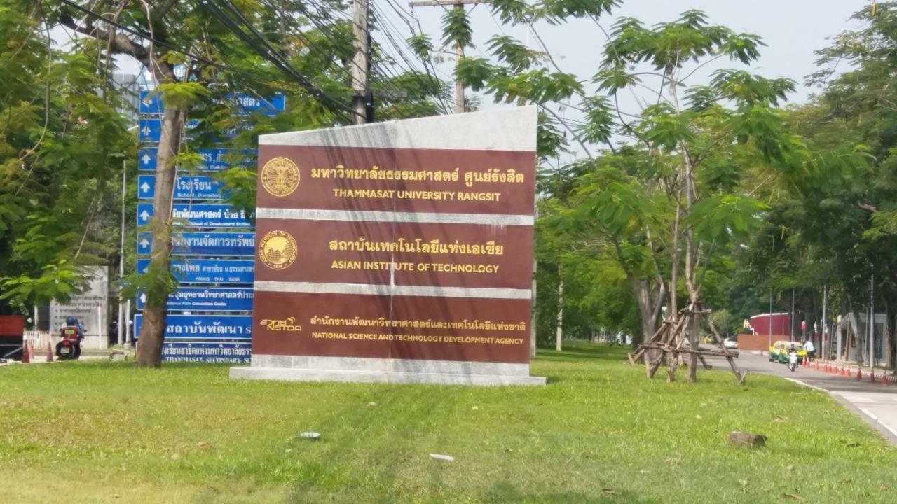 Natcha Place Thammasat Rangsit Bangkok Exterior photo